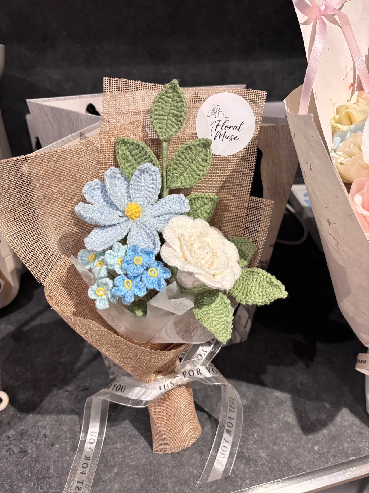 Cozy little posy — additional view 2